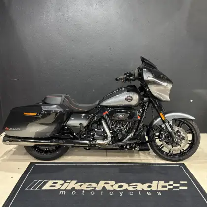 HARLEY-DAVIDSON CVO STREET GLIDE 