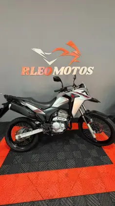 HONDA XRE 300 ABS HONDA XRE 300 ABS