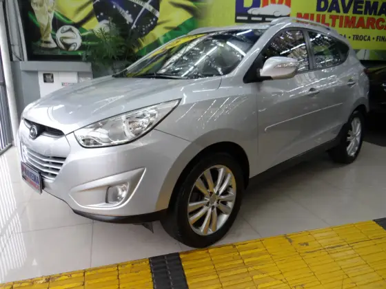 HYUNDAI IX35 2.0 MPI 4X2 16V FLEX 4P AUTOMÁTICO HYUNDAI IX35 2.0 MPI 4X2 16V FLEX 4P AUTOMÁTICO