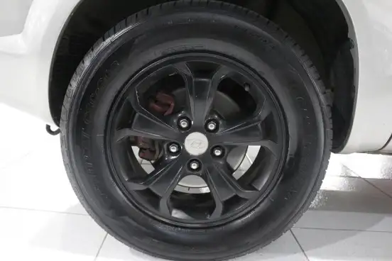 HYUNDAI-TUCSON-2011