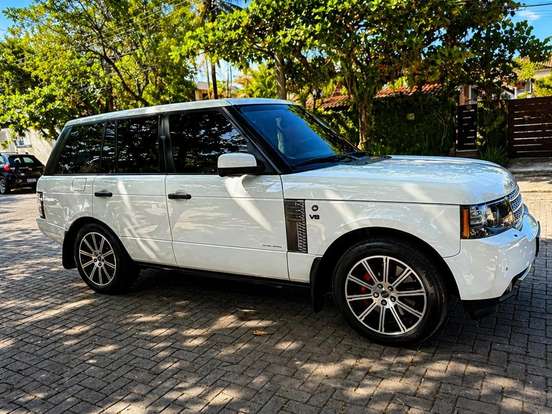 LAND ROVER-RANGE ROVER VOGUE-5.0 SUPERCHARGED 4X4 V8 32V GASOLINA 4P AUTOMÁTICO LAND ROVER-RANGE ROVER VOGUE-2011