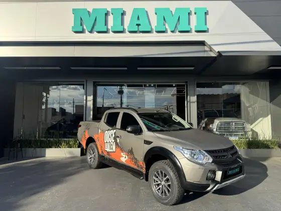 MITSUBISHI L200 TRITON 2.4 16V TURBO DIESEL SPORT HPE-S CD 4P 4X4 AUTOMÁTICO
