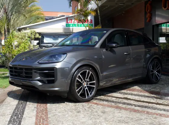 PORSCHE CAYENNE 3.0 V6 E-HYBRID BLACK EDITION COUPÉ AWD TIPTRONIC S