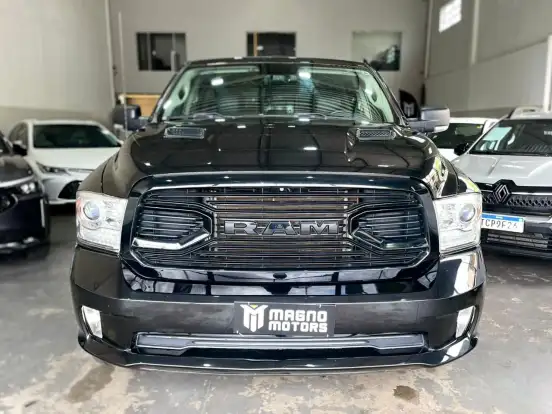 RAM-CLASSIC-5.7 V8 GASOLINA LARAMIE NIGHT EDITION CD 4X4 AUTOMÁTICO RAM-CLASSIC-2022