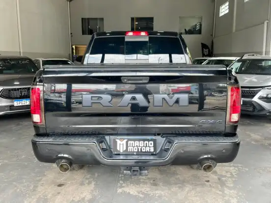 RAM-CLASSIC-5.7 V8 GASOLINA LARAMIE NIGHT EDITION CD 4X4 AUTOMÁTICO RAM-CLASSIC-2022