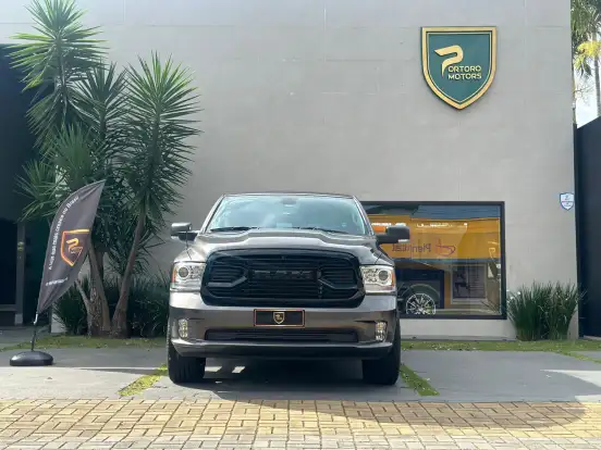 RAM-CLASSIC-5.7 V8 GASOLINA LARAMIE NIGHT EDITION CD 4X4 AUTOMÁTICO RAM-CLASSIC-2022