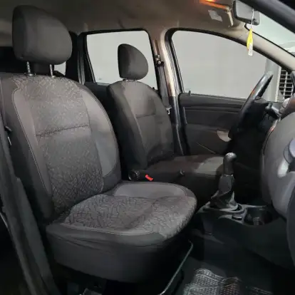 RENAULT-DUSTER-2012