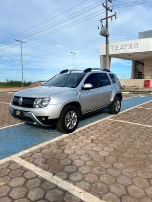 RENAULT-DUSTER-2018