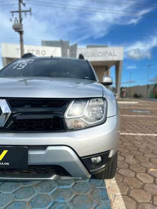 RENAULT-DUSTER-2018