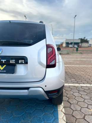 RENAULT-DUSTER-2018
