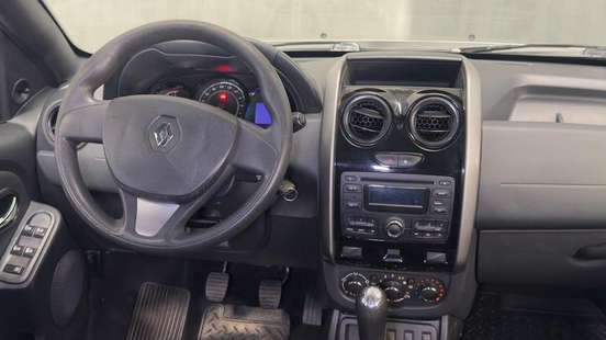 RENAULT-DUSTER-2015