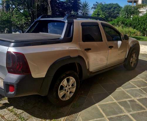 RENAULT-DUSTER OROCH-2021