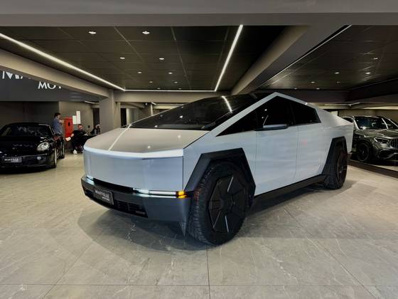TESLA CYBERTRUCK 122,4 KW ELÉTRICO AWD