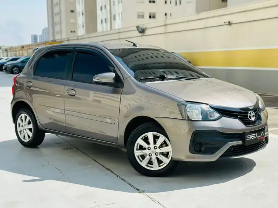 TOYOTA ETIOS 1.5 X PLUS 16V FLEX 4P MANUAL