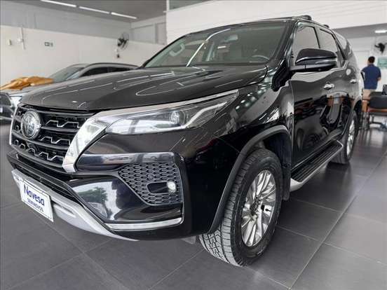 TOYOTA-HILUX SW4-2.8 D-4D TURBO DIESEL SRX 4X4 AUTOMÁTICO TOYOTA-HILUX SW4-2022