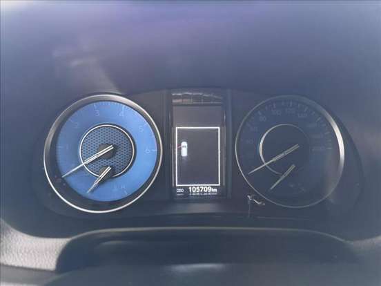 TOYOTA-HILUX SW4-2022
