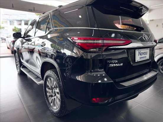 TOYOTA-HILUX SW4-2022