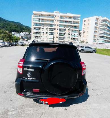 TOYOTA-RAV4-2011
