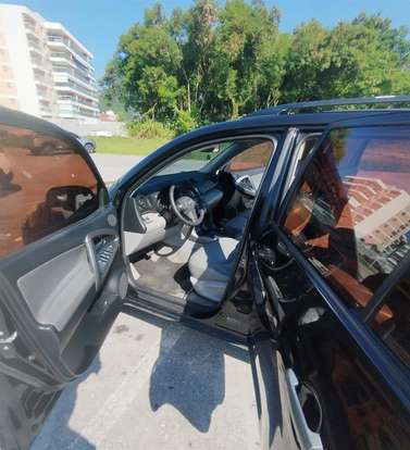 TOYOTA-RAV4-2011