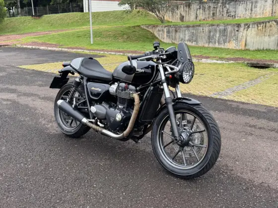 TRIUMPH STREET CUP 