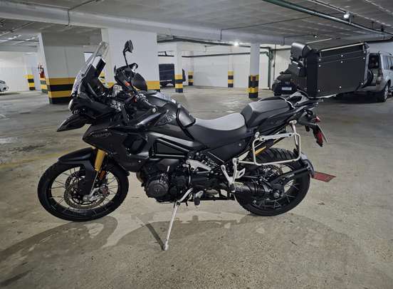 TRIUMPH-TIGER 1200 BLACK EDITION-2024
