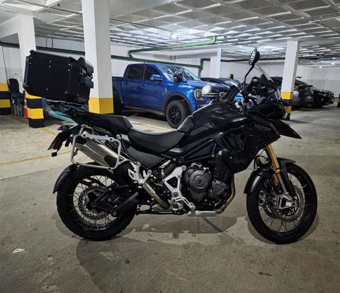 TRIUMPH-TIGER 1200 BLACK EDITION-2024