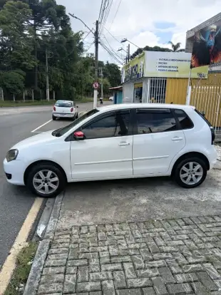 VOLKSWAGEN-POLO-2013