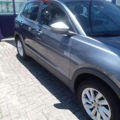 VOLKSWAGEN-T-CROSS-2024