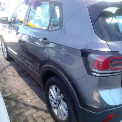 VOLKSWAGEN-T-CROSS-1.0 200 TSI TOTAL FLEX AUTOMÁTICO VOLKSWAGEN-T-CROSS-2024