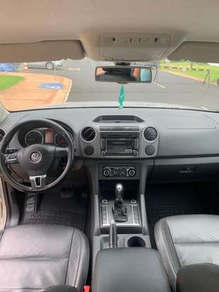 VOLKSWAGEN-AMAROK-2013