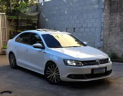VOLKSWAGEN JETTA 2.0 TSI HIGHLINE 200CV GASOLINA 4P TIPTRONIC VOLKSWAGEN JETTA 2.0 TSI HIGHLINE 200CV GASOLINA 4P TIPTRONIC