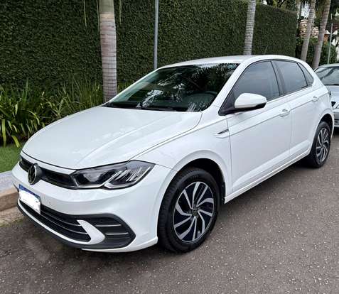 VOLKSWAGEN-POLO-2023