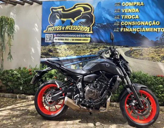YAMAHA MT-07 ABS YAMAHA MT-07 ABS