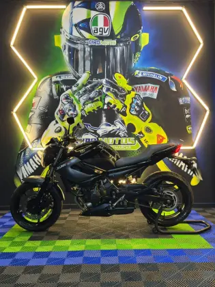 YAMAHA XJ6 N 