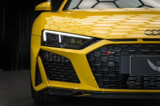 AUDI-R8-2020