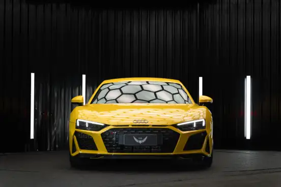 AUDI-R8-2020