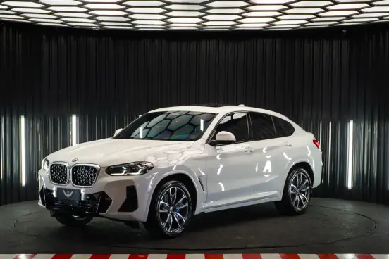 BMW-X4-2024