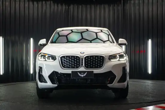 BMW-X4-2024
