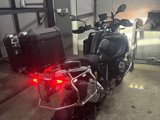 BMW-R 1250 GS ADVENTURE TRIPLE BLACK BMW-R 1250 GS ADVENTURE TRIPLE BLACK-2024