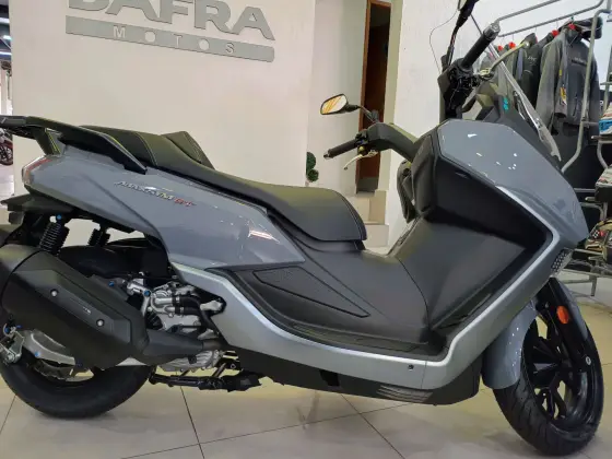 DAFRA MAXSYM 400 GT 