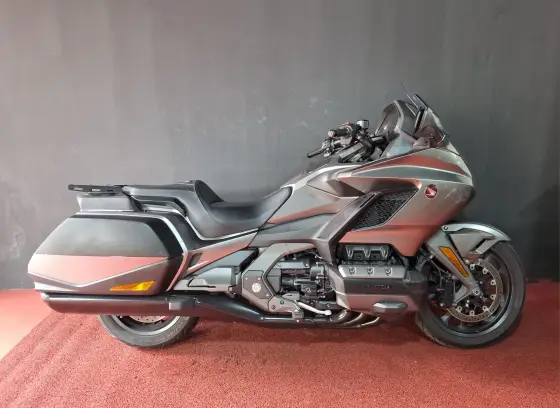 HONDA GL 1800 GOLD WING 