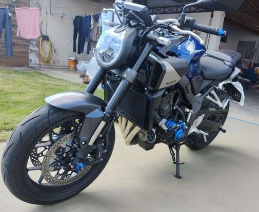 HONDA-CB 650R E-CLUTCH-2025