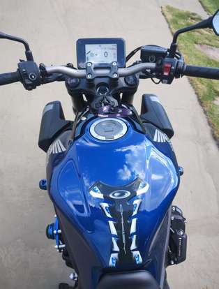 HONDA-CB 650R E-CLUTCH-2025