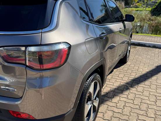 JEEP-COMPASS-2.0 16V FLEX LONGITUDE AUTOMÁTICO JEEP-COMPASS-2017