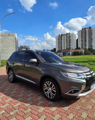 MITSUBISHI-OUTLANDER-2018