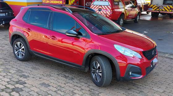 PEUGEOT 2008 1.6 16V THP FLEX GRIFFE 4P AUTOMÁTICO