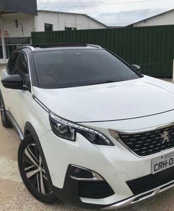 PEUGEOT-3008-2019