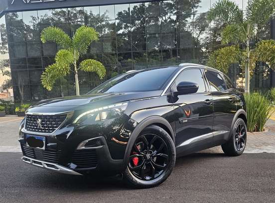 PEUGEOT-3008-2017