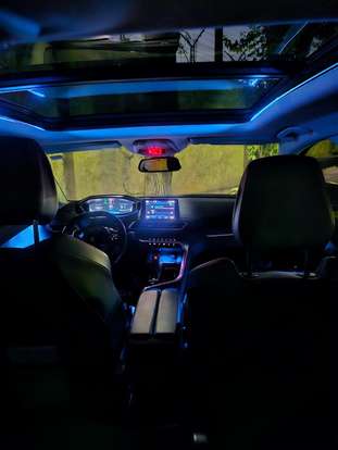 PEUGEOT-3008-2017