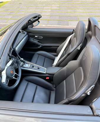 PORSCHE-718-2024